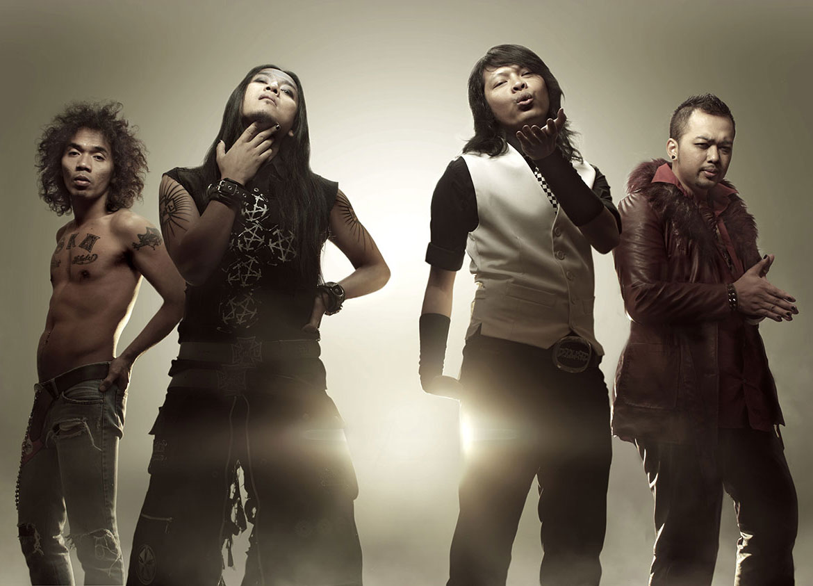 Rolling-Stone-RockFashion-OPENNING