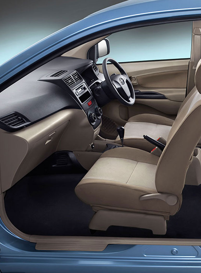 Toyota-Avanza-2011_006